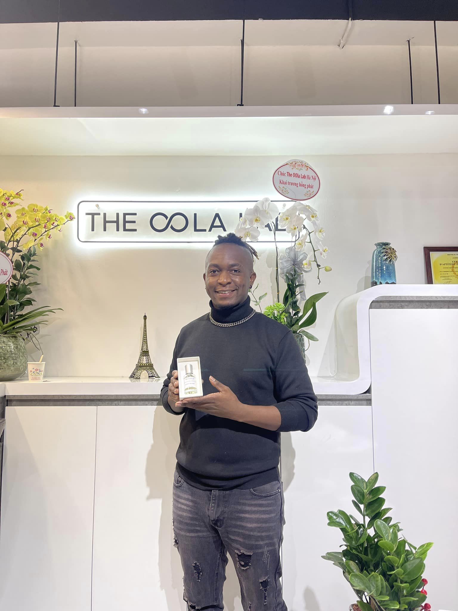 OOLalab Hà Nội: Hành Trình Tìm Kiếm Hương Thơm Độc Đáo Tại Thủ Đô