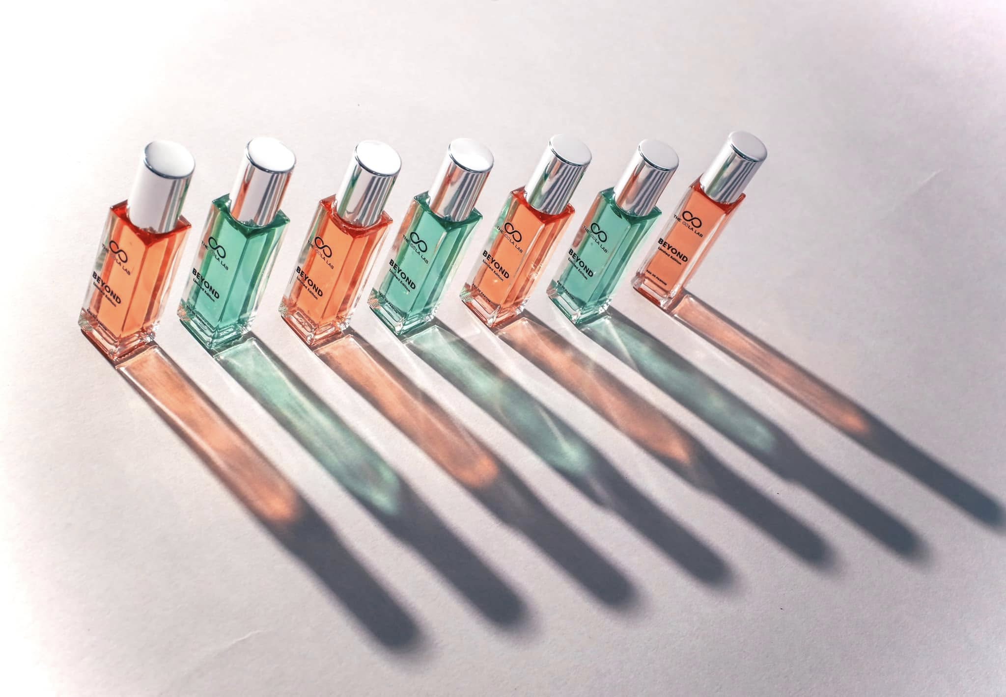 Lời Chúc Khi Tặng Nước Hoa: Nghệ Thuật Gửi Gắm