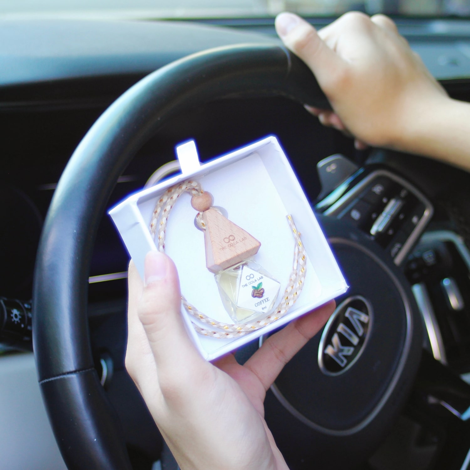 Nước Hoa Ô Tô Mùi Cà Phê: Hương Thơm Đánh Thức Cảm Xúc