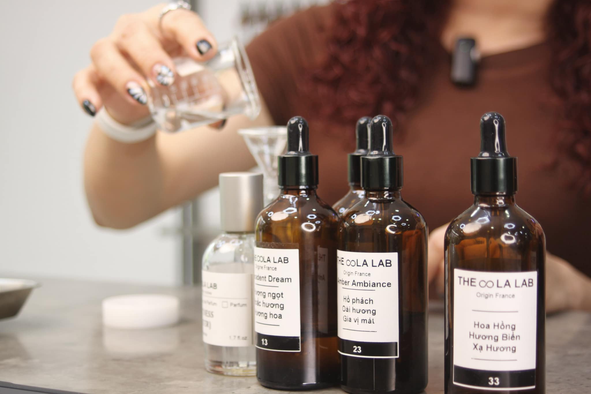 Cách Làm Nước Hoa: Nghệ Thuật Của Mùi Hương