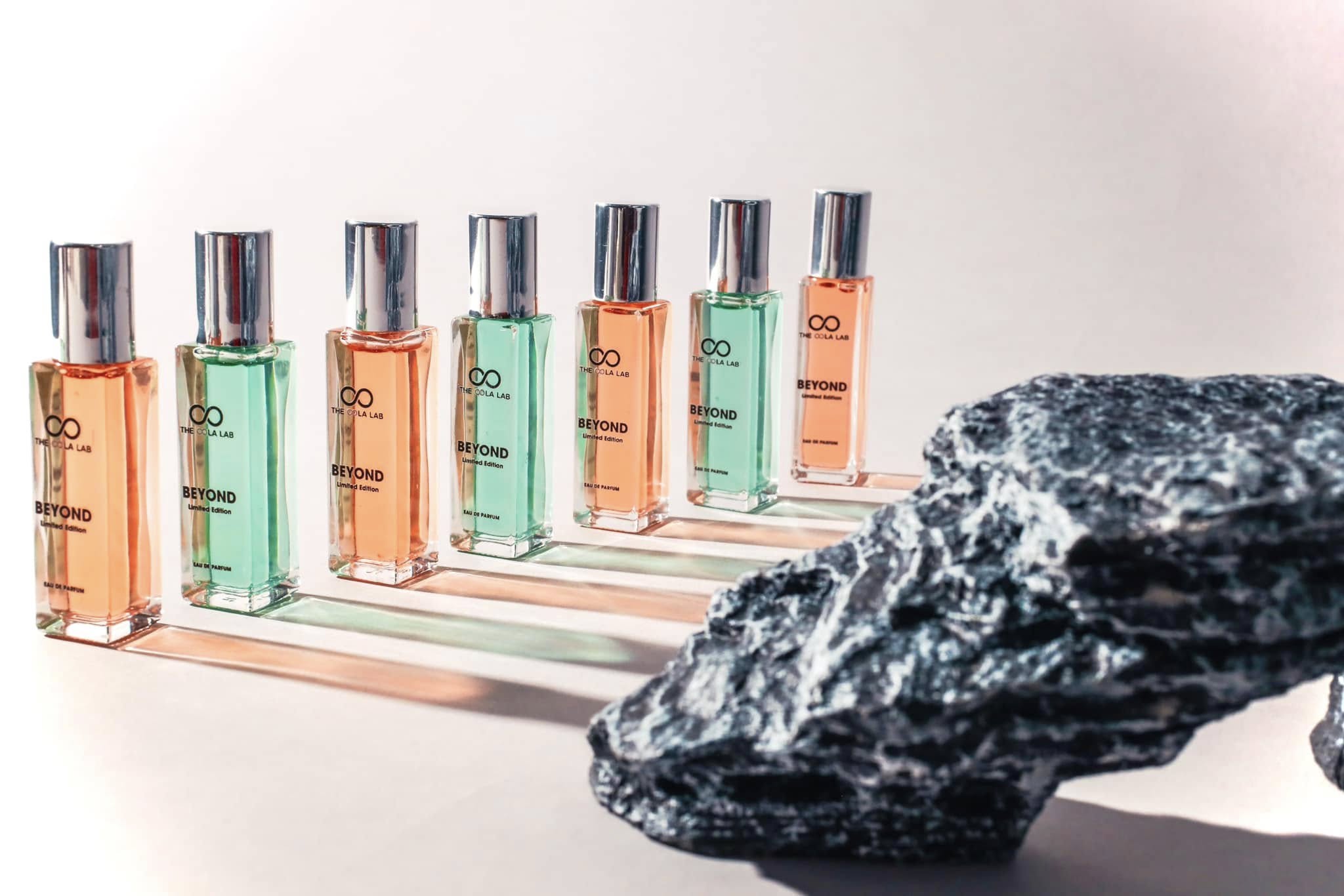 Nước Hoa Chuẩn Châu Âu Là Gì? Một Hành Trình Tinh Tế