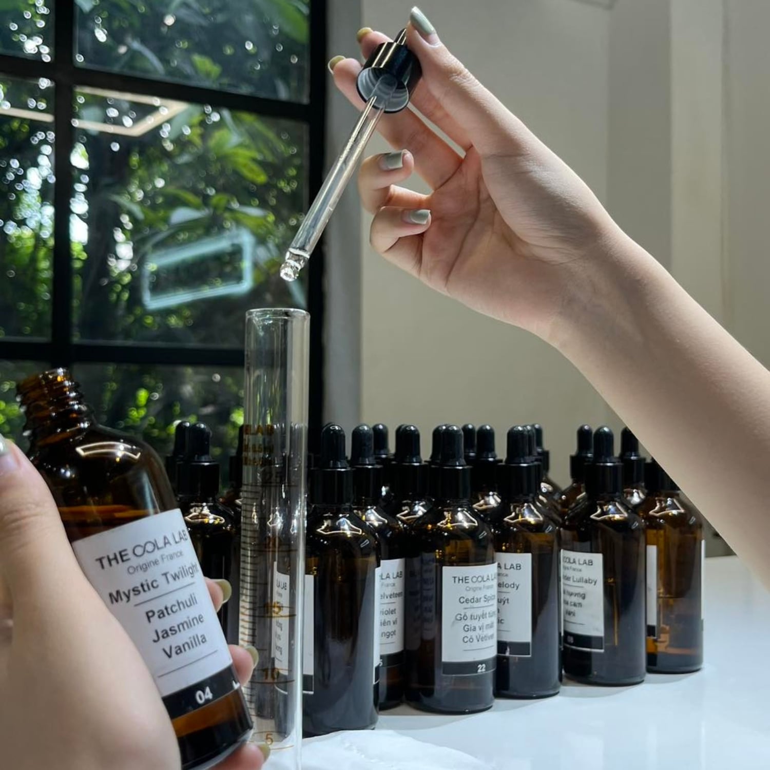 Cách Làm Nước Hoa Từ Tinh Chất