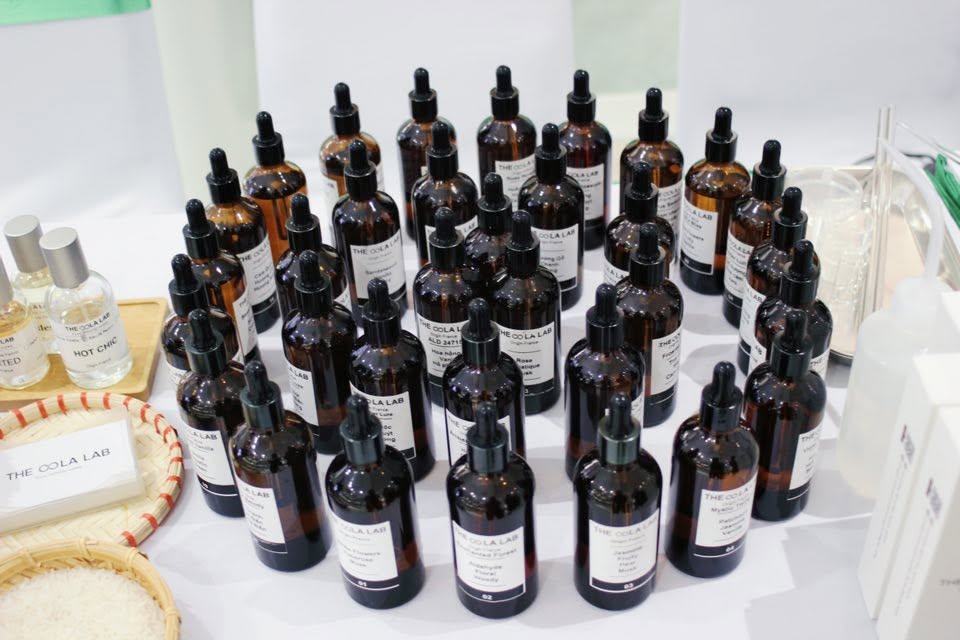 Phối Đồ: Ngọc Trai Trắng – Nên Đi Cùng Mùi Hương Nào?